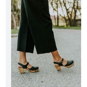 MIA Abba clog sandals Black Size 9